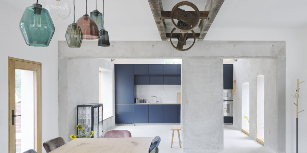 Der Architekt Marc Flick hat den denkmalgeschützten Hof Wendenius in Hainau saniert und wurde dafür unter anderem beim Tag der Architektur 2020 geehrt. (Foto: Stiftung Baukultur)