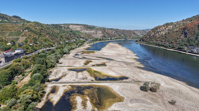 Niedrigwasser am Mittelrhein